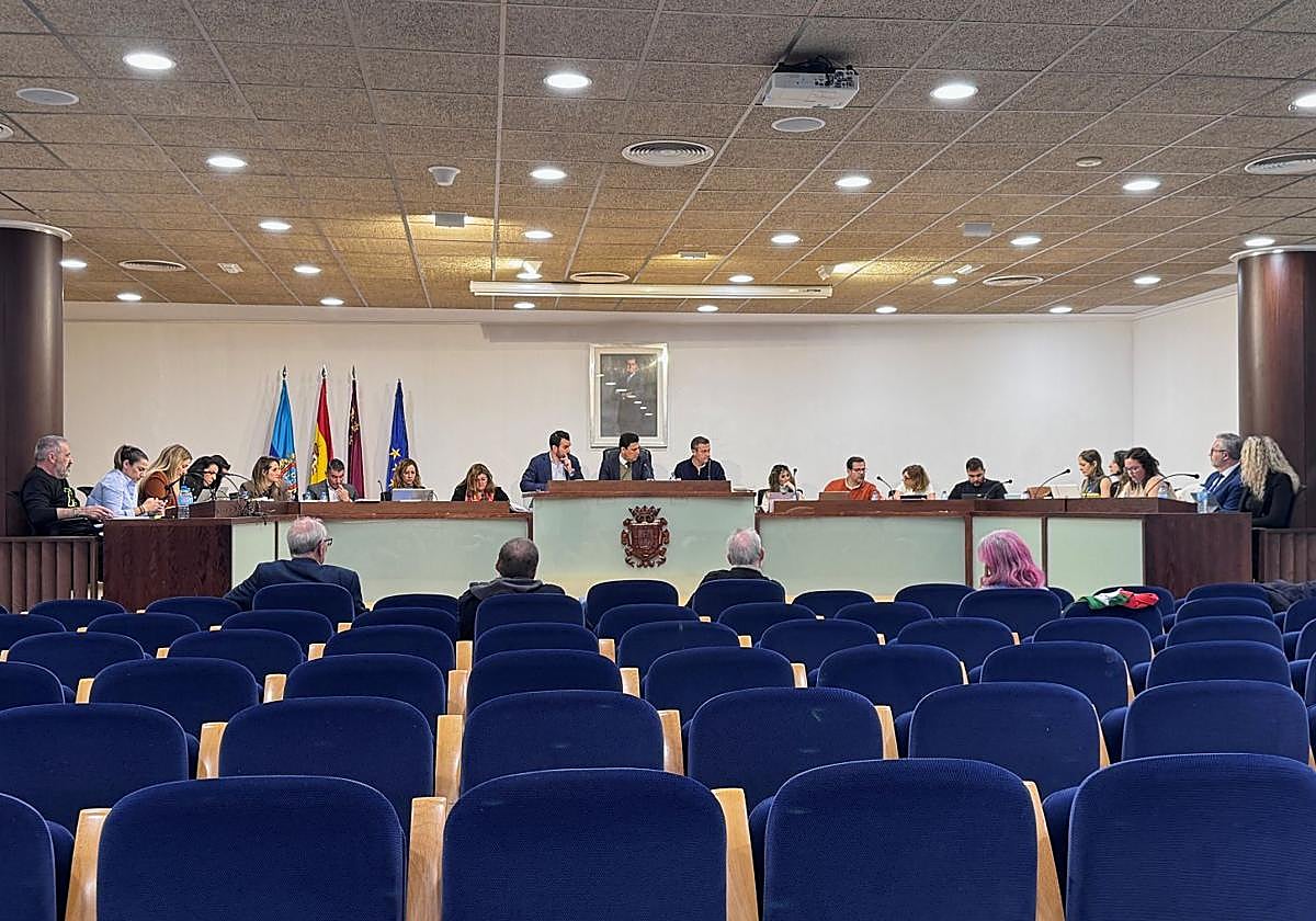 La corporación municipal de San Javier, este jueves, durante la sesión plenaria.