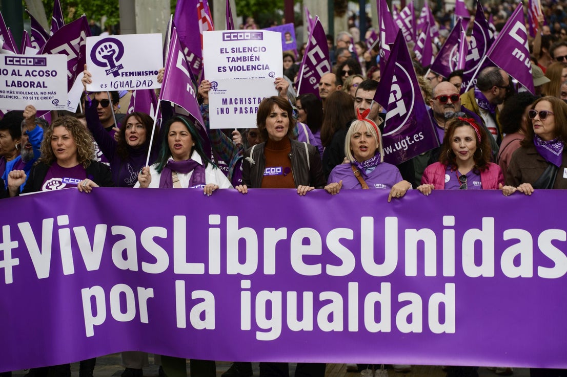 Marcha del 8M por el Día de la Mujer en Murcia, en imágenes | La Verdad