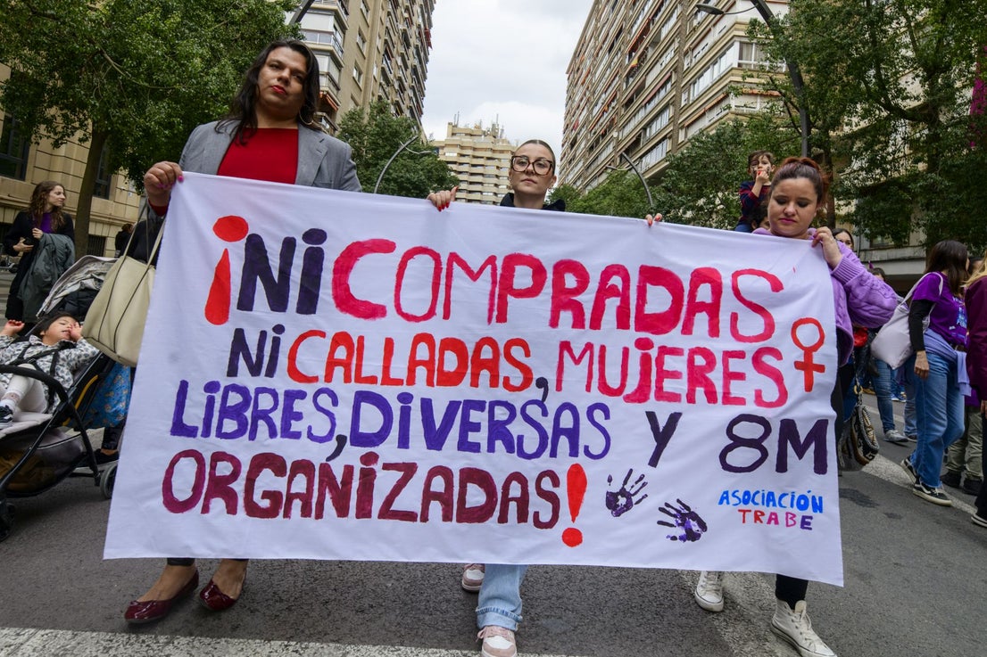 Marcha del 8M por el Día de la Mujer en Murcia, en imágenes | La Verdad