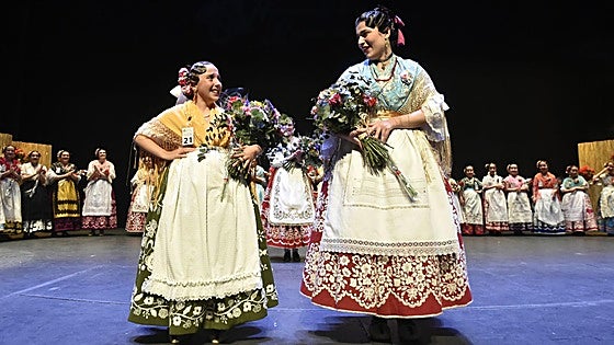 Ángela Muñoz Briones, de El Botijo, elegida Reina de la Huerta de Murcia