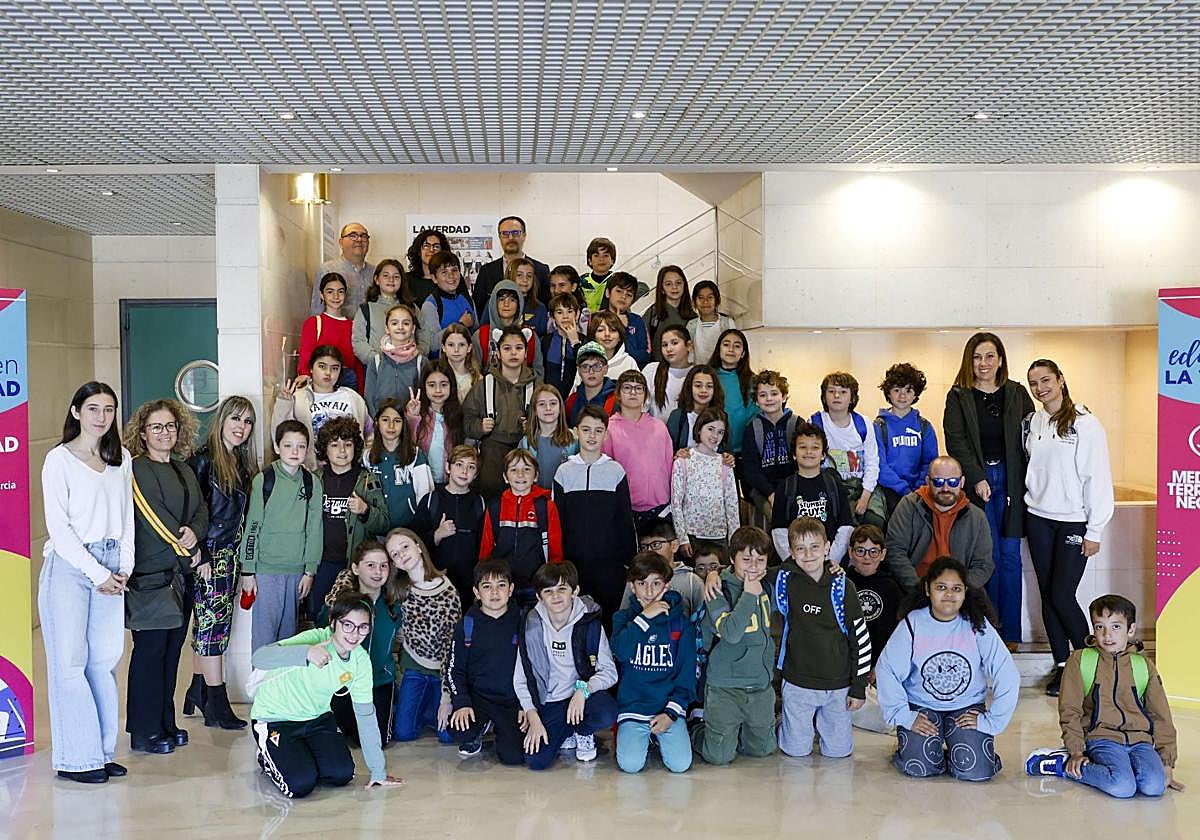 Visita del colegio Federico de Arce Martínez de Murcia a LA VERDAD, en imágenes