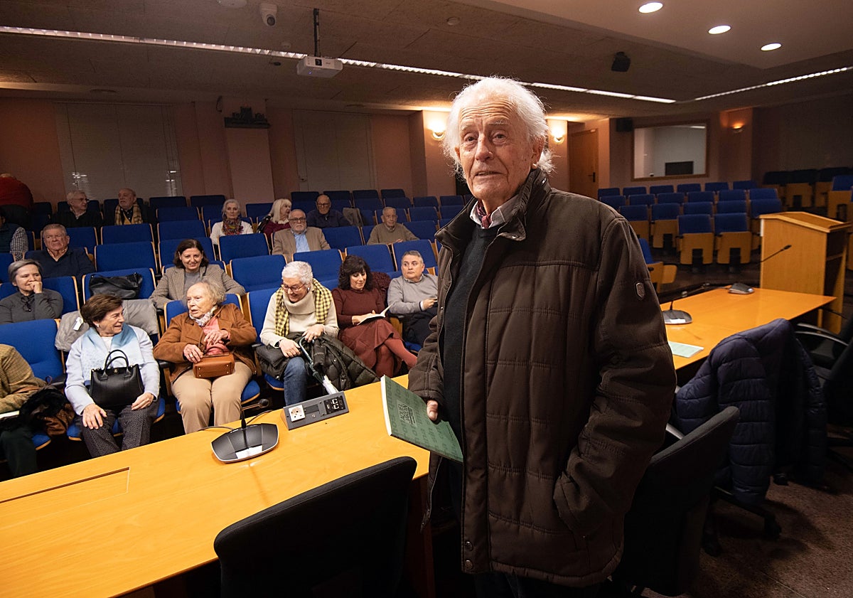 Muere a los 85 años el poeta, profesor y artista José Luis Martínez Valero,  uno de los mejores conocedores de la Murcia cultural del siglo XX | La  Verdad