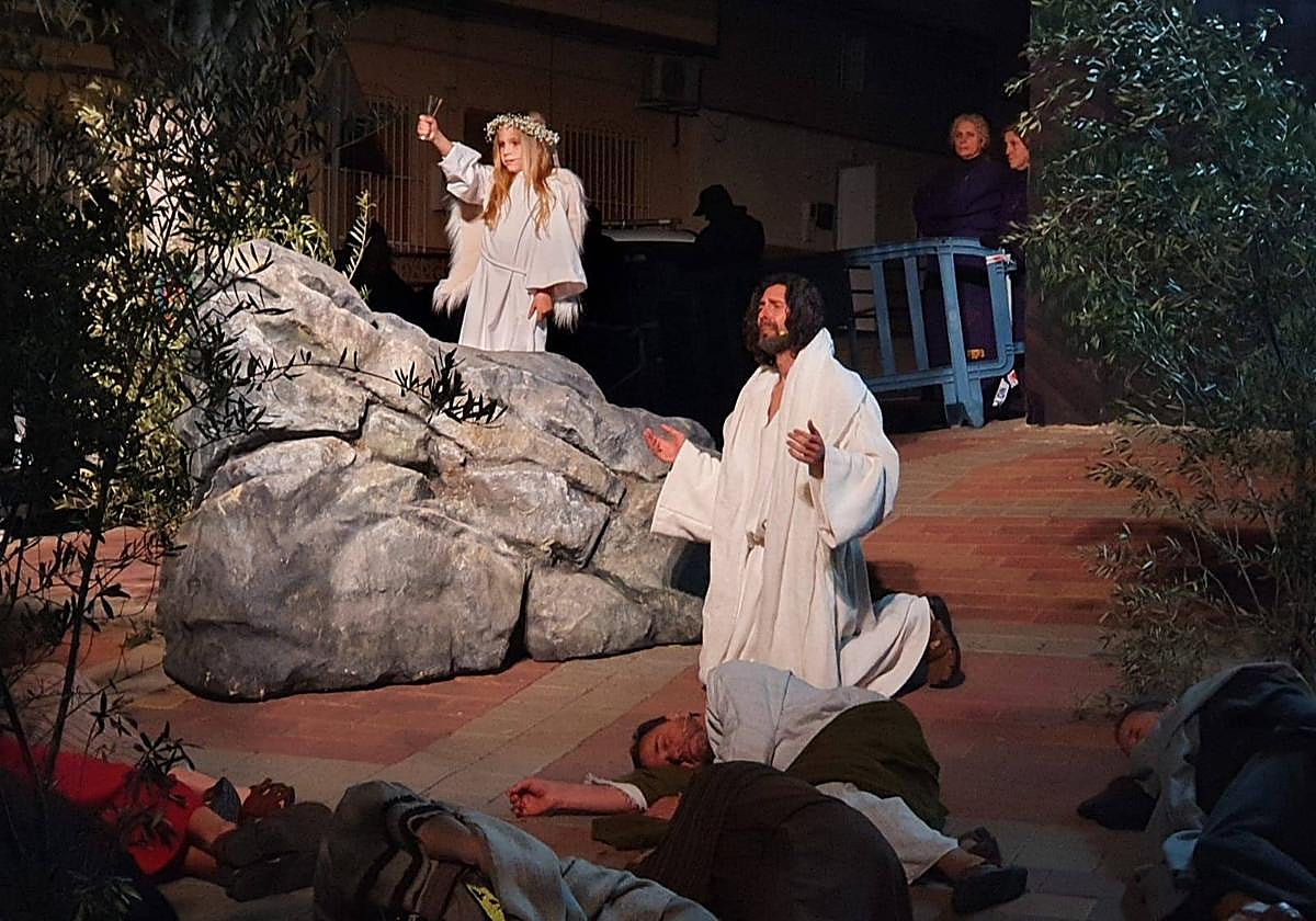 El Vía Crucis Viviente de La Torrealta de Molina vuelve a emocionar a miles de personas