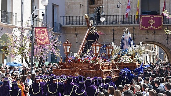 'El Encuentro' llena de emociones la plaza del Arco de Caravaca de la Cruz