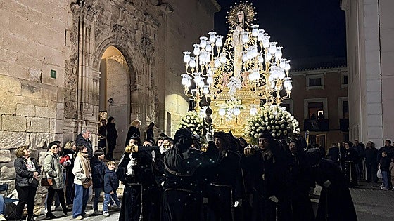 Las procesiones del Penitente y del Santo Entierro brillan en un Viernes Santo para la historia en Cieza