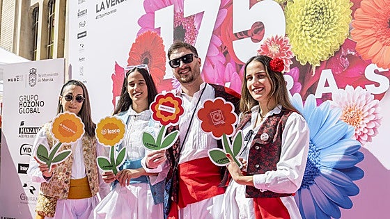 Si fuiste uno de los ciudadanos que compartiste el momento Glambot de LA VERDAD, ¡búscate!