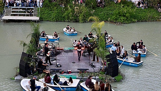 En imágenes, el concierto de Walls en el río