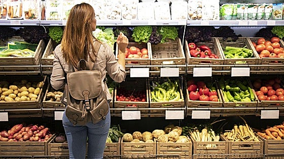 Estos son los supermercados y tiendas que abrirán el día del Entierro de la Sardina en Murcia