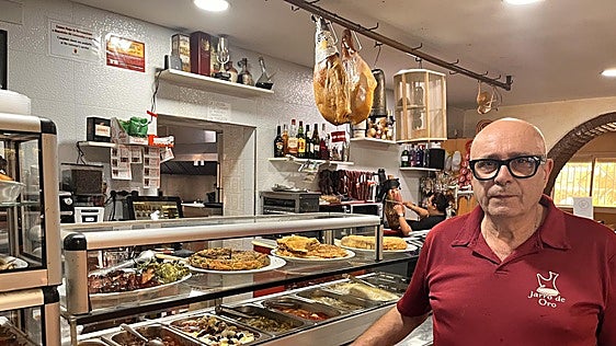El padre de la alcaldesa de Alhama de Murcia, al pie del cañón en el Jarro de Oro a sus 70 años