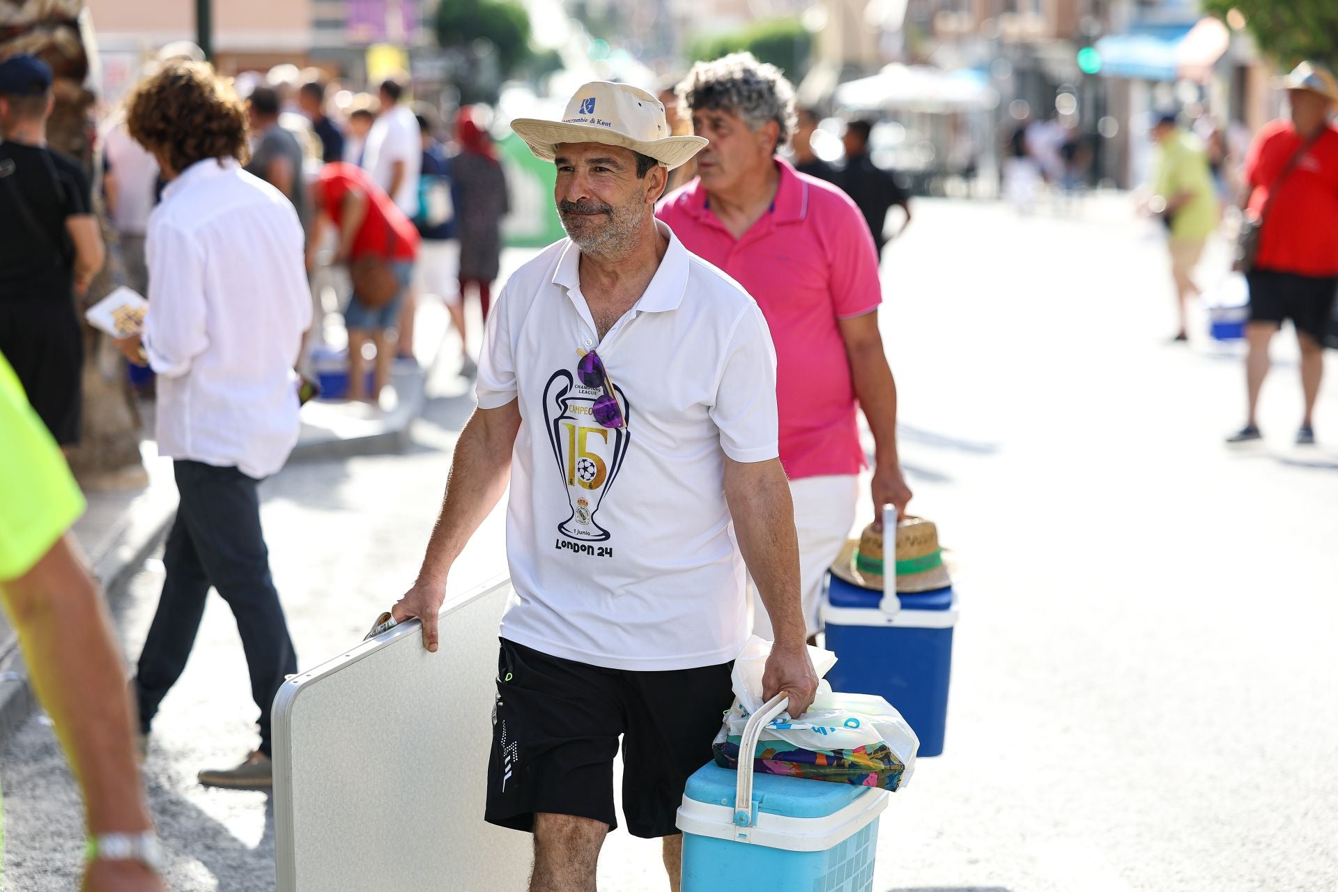 Cieza cierra una tarde taurina con Luque, David de Miranda y Marco Pérez a hombros - foto 4