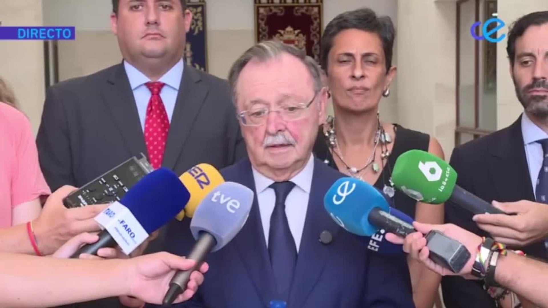 Vivas exige a Albares reforzar la frontera de Ceuta para hacerla "más segura"