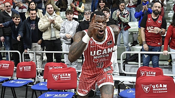 Dylan Ennis, camino de ser el máximo anotador y asistente en la historia del UCAM Murcia