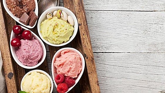 Cinco recetas rápidas para hacer helados saludables en casa con tres ingredientes