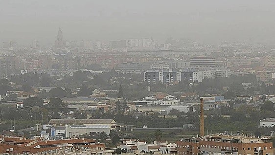 Se agrava el episodio de polvo sahariano y empeora la calidad del aire en la Región de Murcia