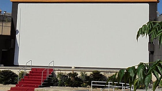 La rehabilitación del cine de verano de Archena, a un paso