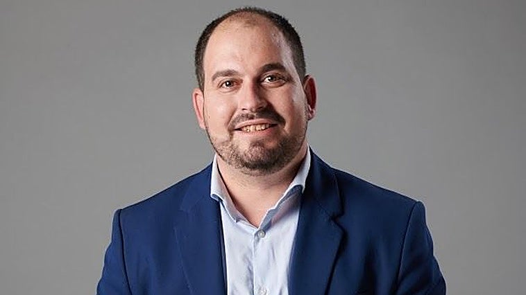El alcalde de Los Alcázares deja una comisión de la FEMP en protesta por la concentración por Ceuta
