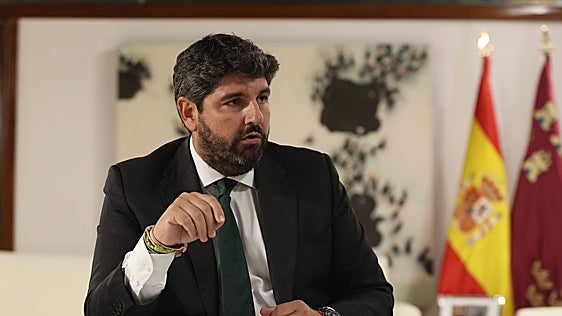 López Miras levanta ampollas en Castilla-La Mancha tras desvelar su estrategia ante el recorte del Trasvase