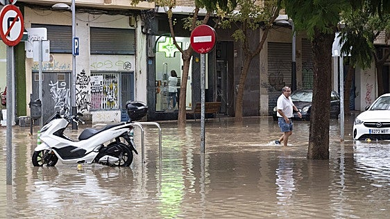 El 112 gestiona un centenar de asuntos vinculados a las fuertes lluvias en la Región de Murcia