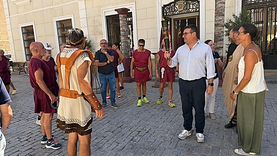 El Fuego Sagrado de Carthagineses y Romanos recorre las calles de Cieza rumbo a Cartagena