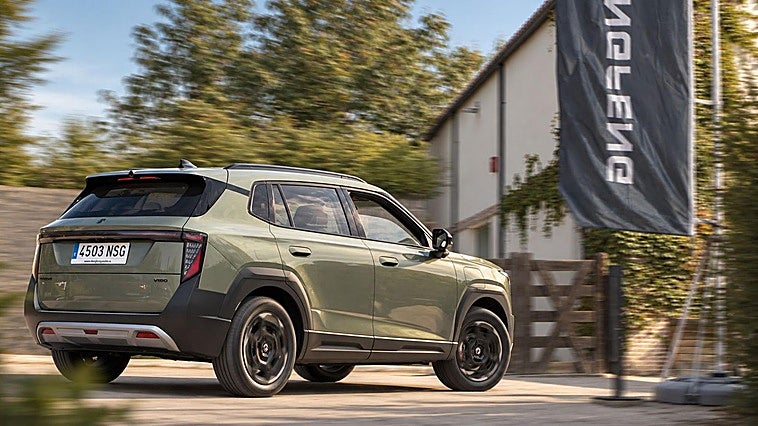 Dongfeng refuerza su gama SUV con dos nuevos vehículos