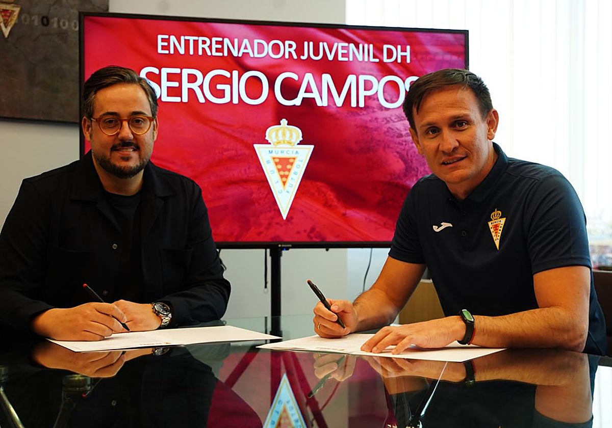 Sergio Campos junto a Pedro Asensio, durante su fichaje el curso pasado.