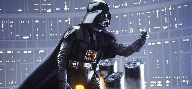 Darth Vader, en una escena de una de las películas de la saga. / Archivo