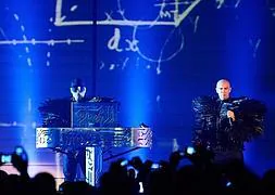 Pet Shop Boys, durante un concierto en Polonia. / efe