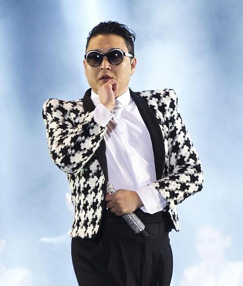 Psy, durante una actuación. 