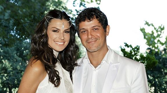 Alejandro Sanz y Raquel Perera, el día de su boda. 