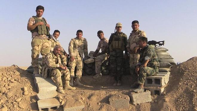 Un grupo de soldados kurdos en Irak 