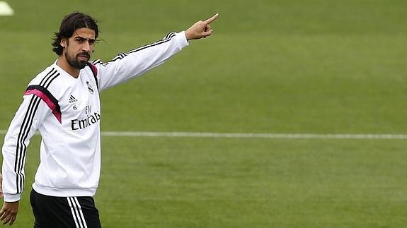 Khedira en un entrenamiento con el Real Madrid 