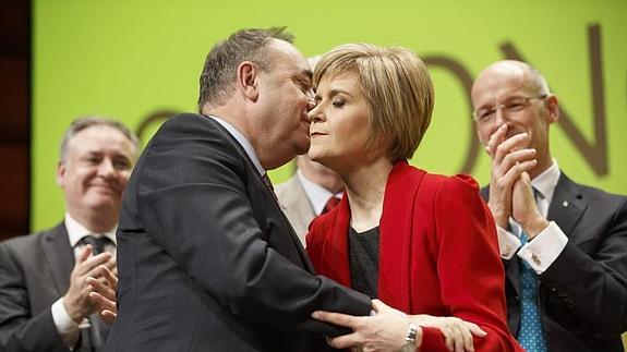 , Nicola Sturgeon y Alex Salmond 