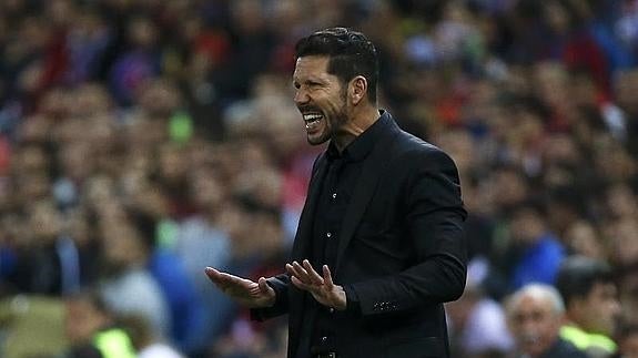 Diego Simeone, durante el partido ante el Madrid. 