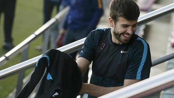 Gerard Piqué, en un entrenamiento con el Barcelona. 