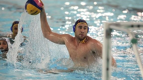 Guillermo Molina, durante un partido con España. 