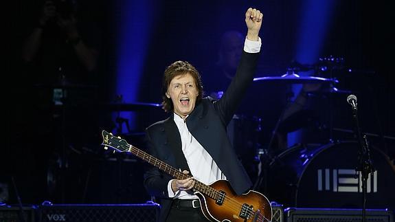 Paul McCartney, durante un concierto.