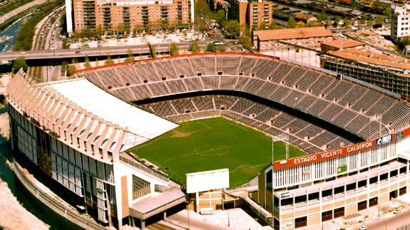 Vistas generales del Estadio Vicente Calderón.