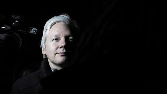 Julian Assange, a su salida del Tribunal Supremo de Londres en 2012. 