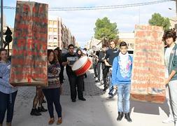Huelga a golpe de pasodoble y marcha fúnebre