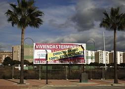 Anuncio de venta de viviendas en una urbanización de Estepona :: REUTERS