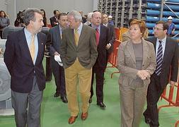 Cerdá, Valcárcel y Barreiro, en la inauguración de la desalinizadora de Escombreras en abril de 2007. :: A. Gil/AGM