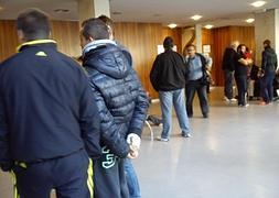 Detenidos, familiares y abogados llenaron una planta de los juzgados. :: LV