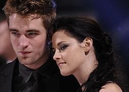 Robert Pattinson y Kristen Stewart cuando eran pareja. :: Reuters