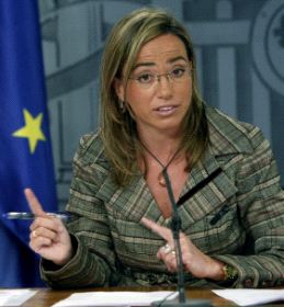 MINISTRA. La titular de Vivienda, Carme Chacón, ayer. / EFE