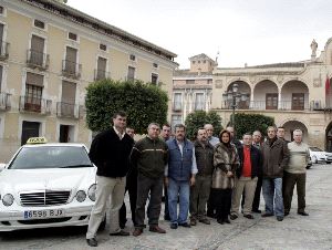 Dotan a los taxis con un botón antipánico para emergencias