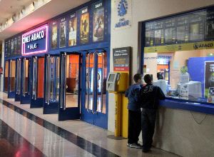 Cines Ábaco cierra sus salas de Eroski por la fuerte competencia y la escasez de público