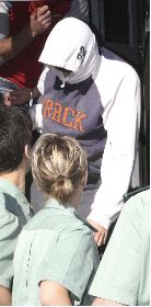 Un enjuiciado en el caso 'Nanysex' llega a la Audiencia. / EFE