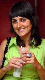 FELIZ. María González, en la sede del PSOE, ayer. / G. CARRIÓN / AGM