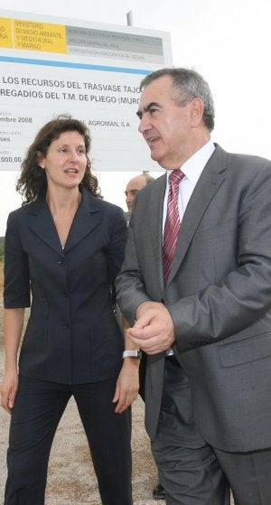 Marta Morén con González Tovar, hace un año en Murcia. ::
V. VICENS