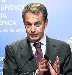 José Luis Rodríguez Zapatero. ::
EFE